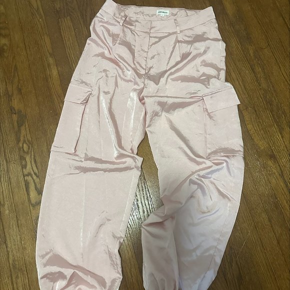 SUPERDOWN PINK SATIN CARGO PANT/SIZE LARGE - Picture 1 of 2